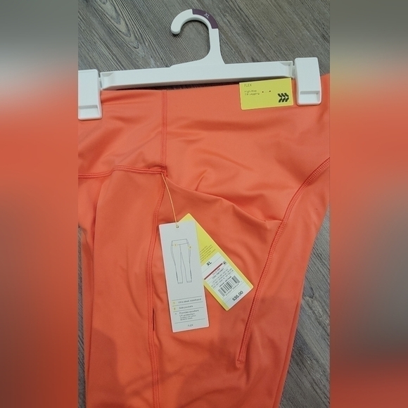 Women's High-Rise Flex Keyhole 7/8 Leggings - Size XL All In Motion - Picture 6 of 6